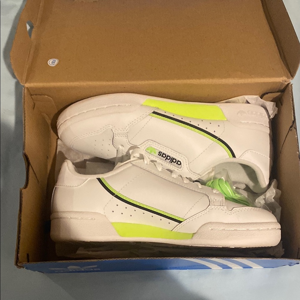 Adidas White and Green Sneakers Modern Low-Top Design